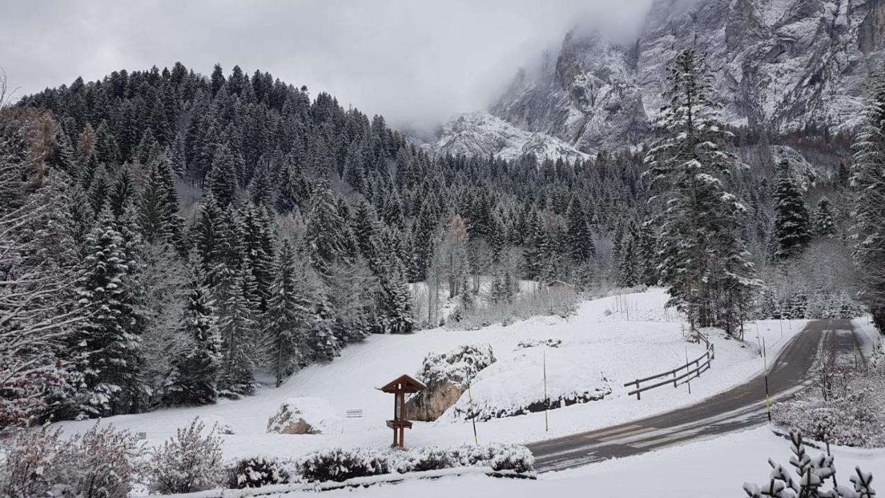 Hotel Chalet Giasenei Sagron Mis 외부 사진